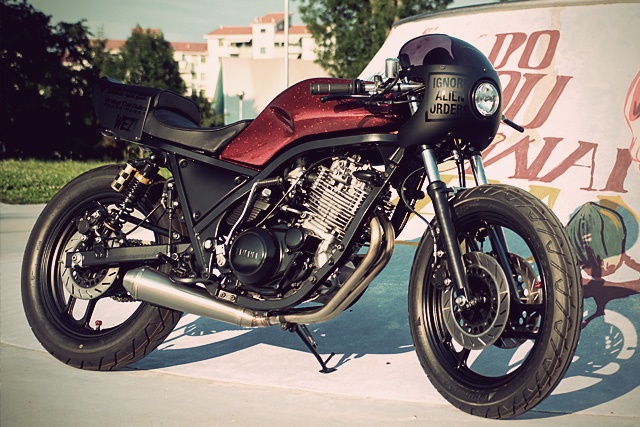 Yamaha SRX 600 Cafe Racer