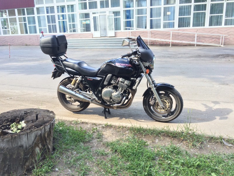 Обтекатель на мотоцикл Honda cb400sf